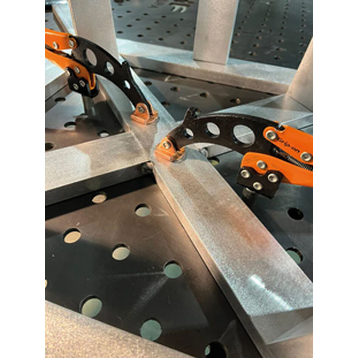 V5HFCB837262B1012F8EF19BA2D198248D9R6633935P5