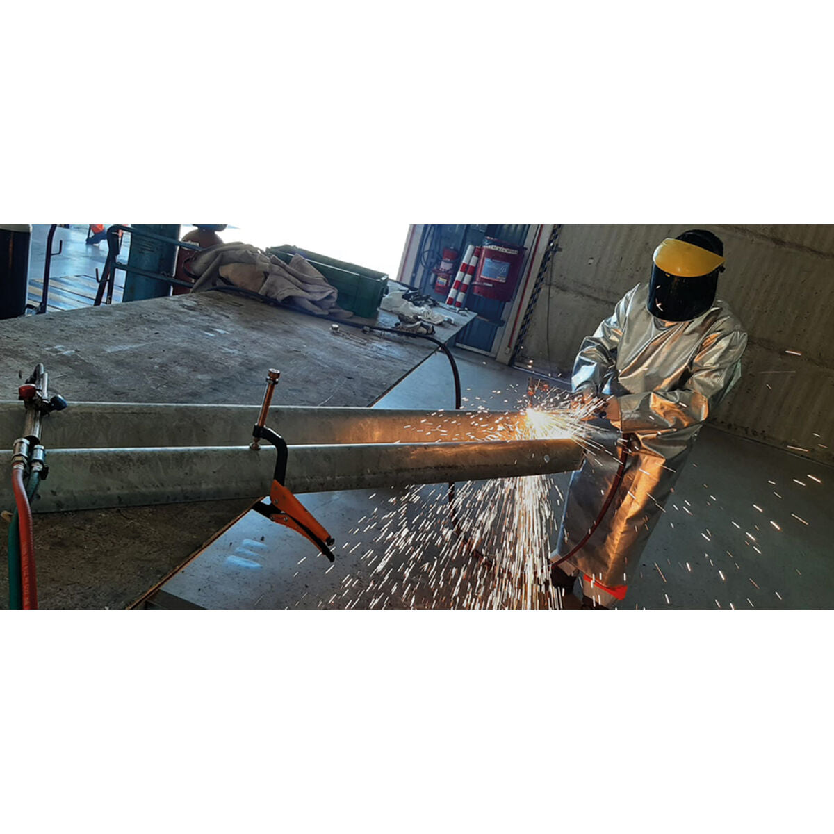 V2HDB0DE45673AC3BFE9F4E6CE9B44E64DFR7380966P3