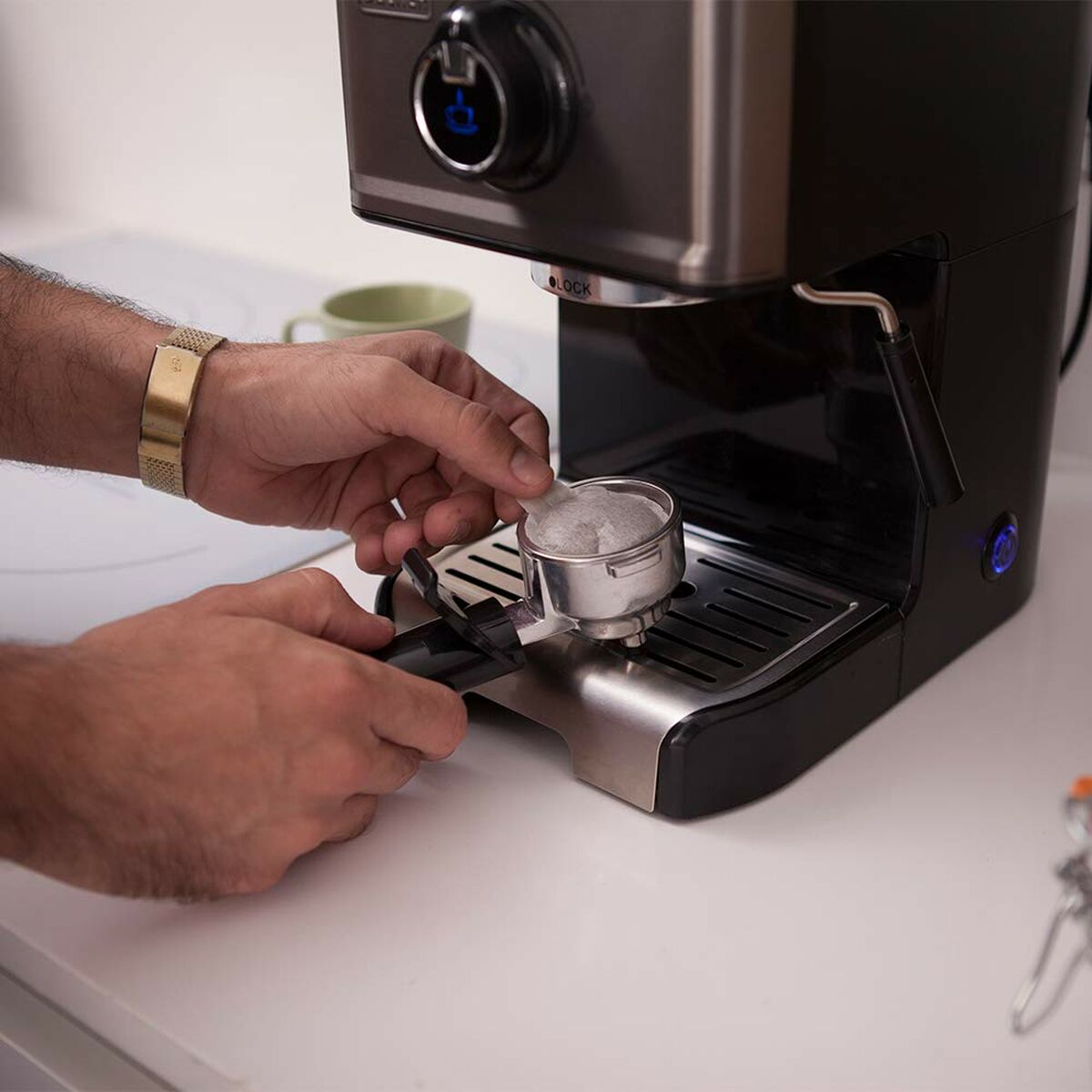 V8H8BAD3D3723E47D37556FD5B53FCF9390R6332002P6