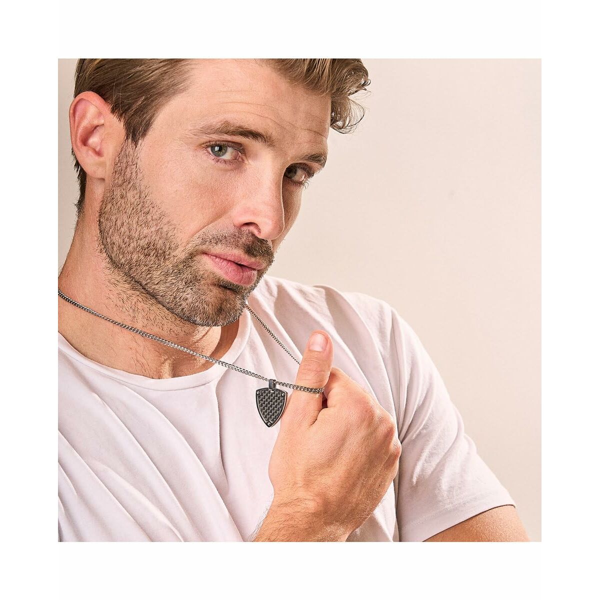 V7HD6181A4876E2589EEA3D177FD95187C4R6610386P2