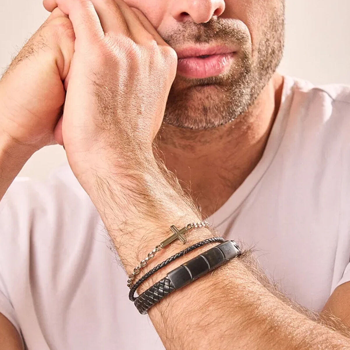 V2H01837351324A8E680718509DEA3C748ER7250601P3