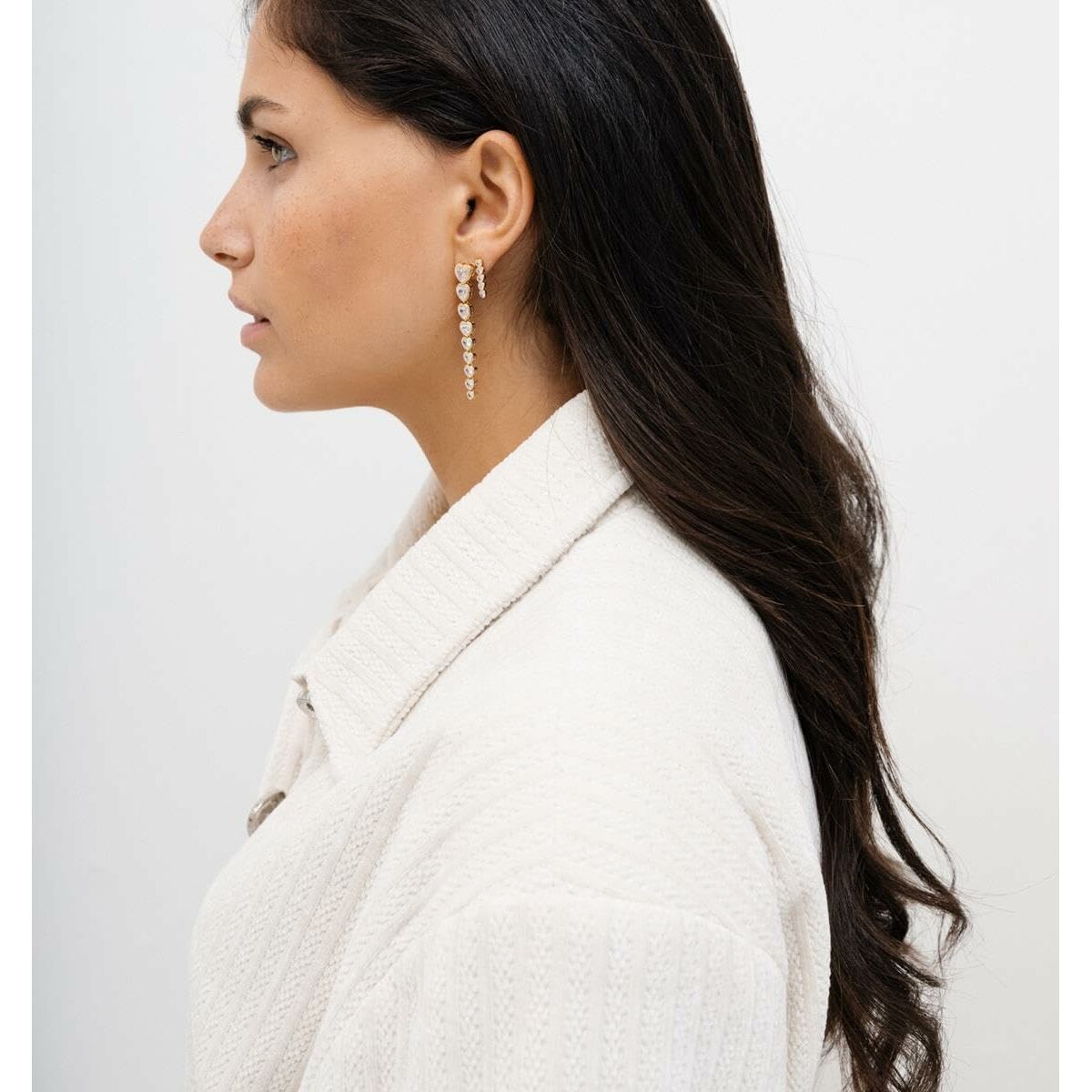 V3H5BE95353D45D6454079F5690A2601773R7153255P3