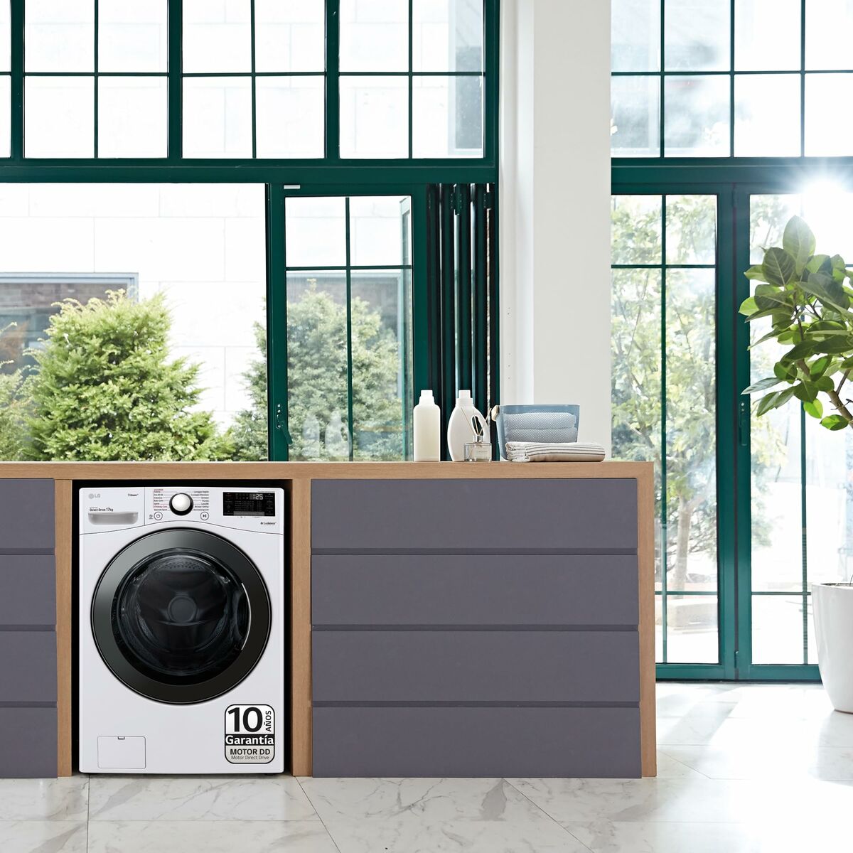 V5H3F7770364E0F454FA401A9E9175B0EC4R7071795P7