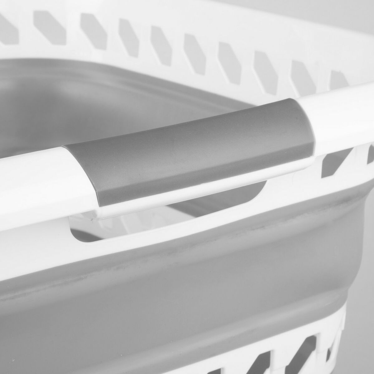 V7HF5FDBA8BE0500394CC24B51E172DF1CAR5424310P7