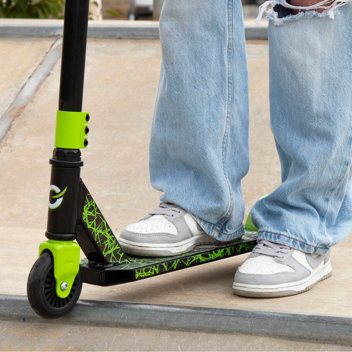 V3H2401D4C9EE0FF6B0498817830D9B0F3CR7251224P6